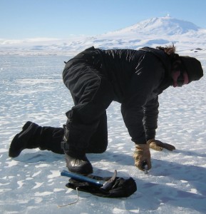 Paul shows us how to set an ice screw