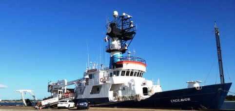 R/V Endeavor